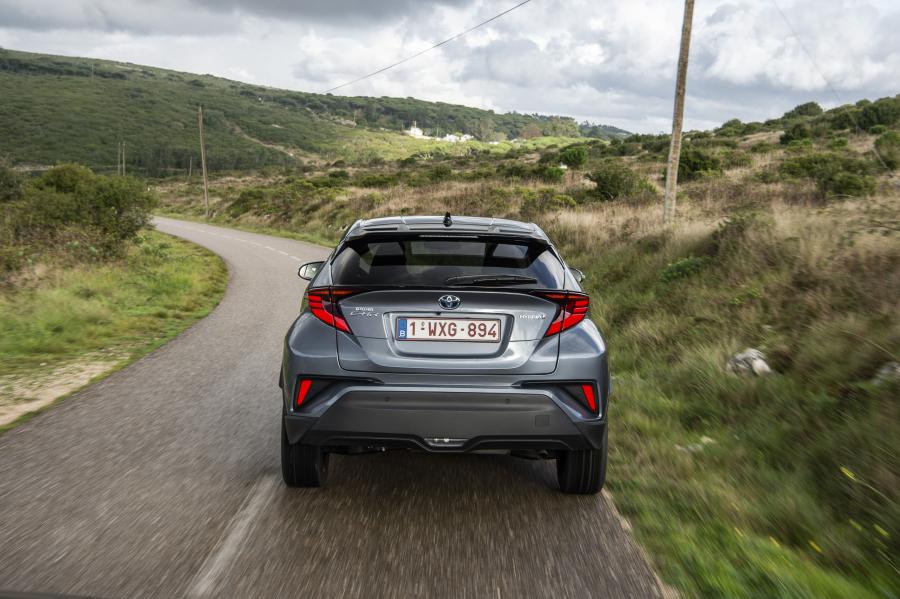  Toyota C-HR Hybrid 2019 года  (WW) (фото 150 из 174)